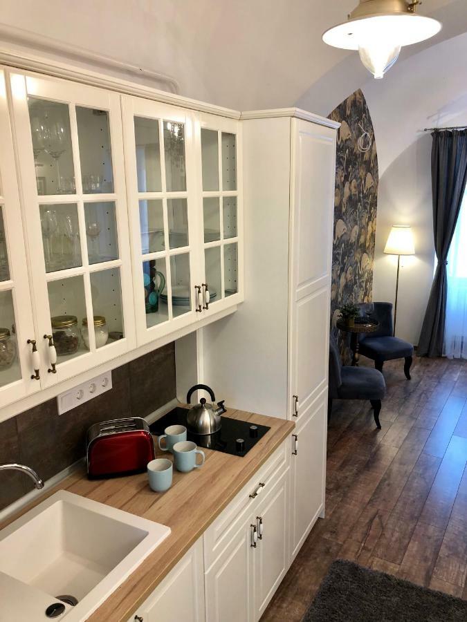 Frank Apartman Deluxe Villa Eger Bagian luar foto